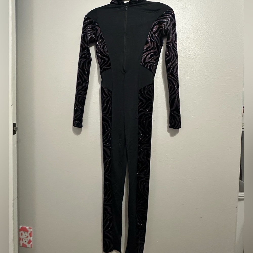Weissmans Wild animal dance costume🩰